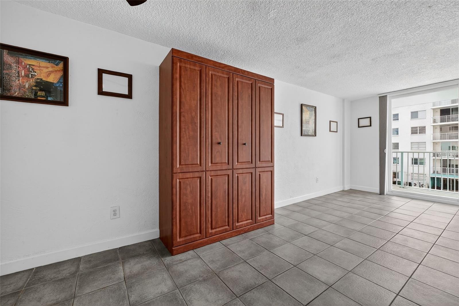 BELLAIR CONDOS - Residential