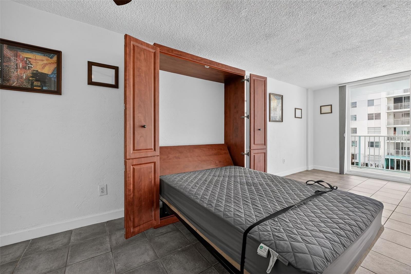 BELLAIR CONDOS - Residential