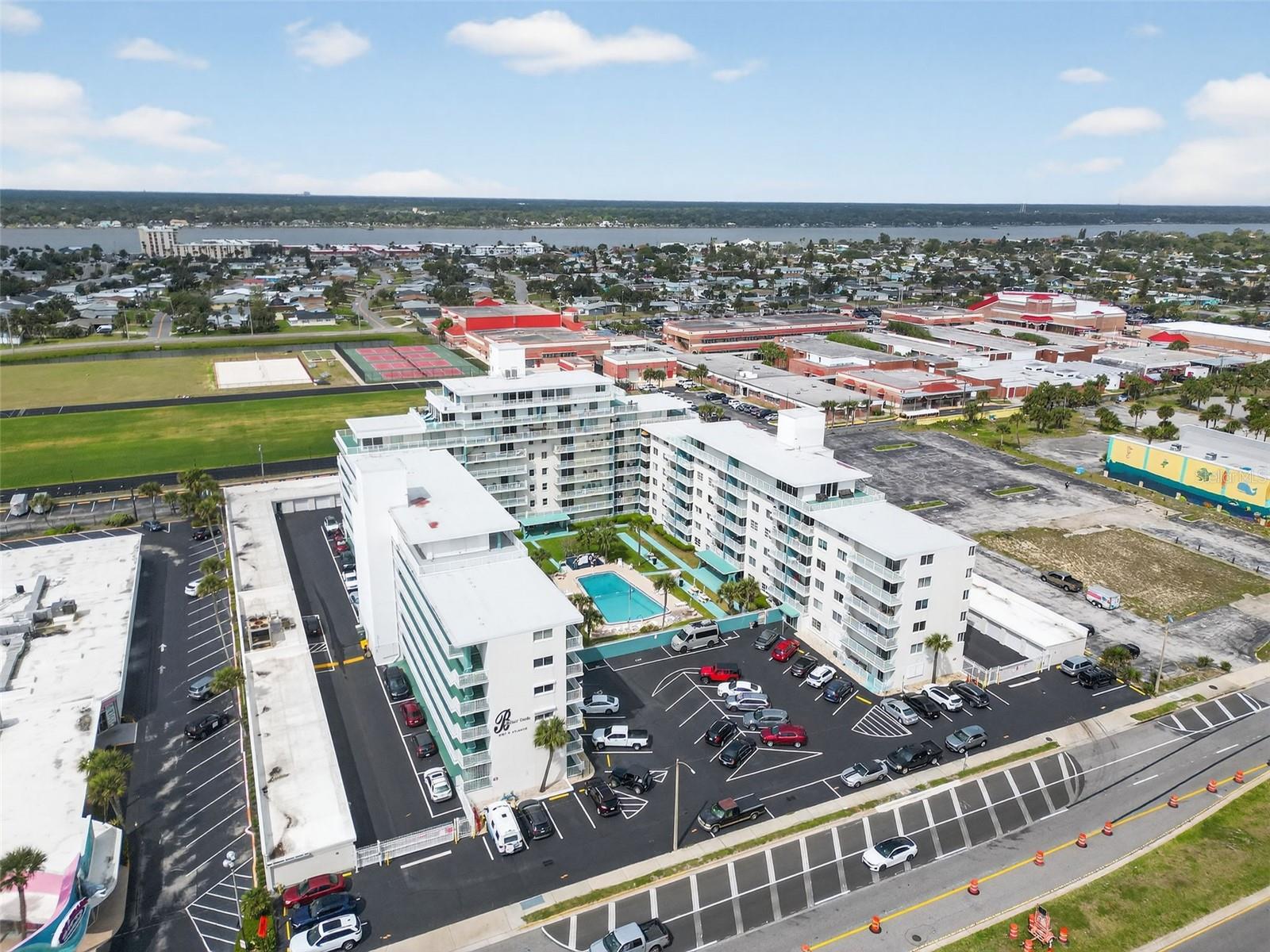 BELLAIR CONDOS - Residential