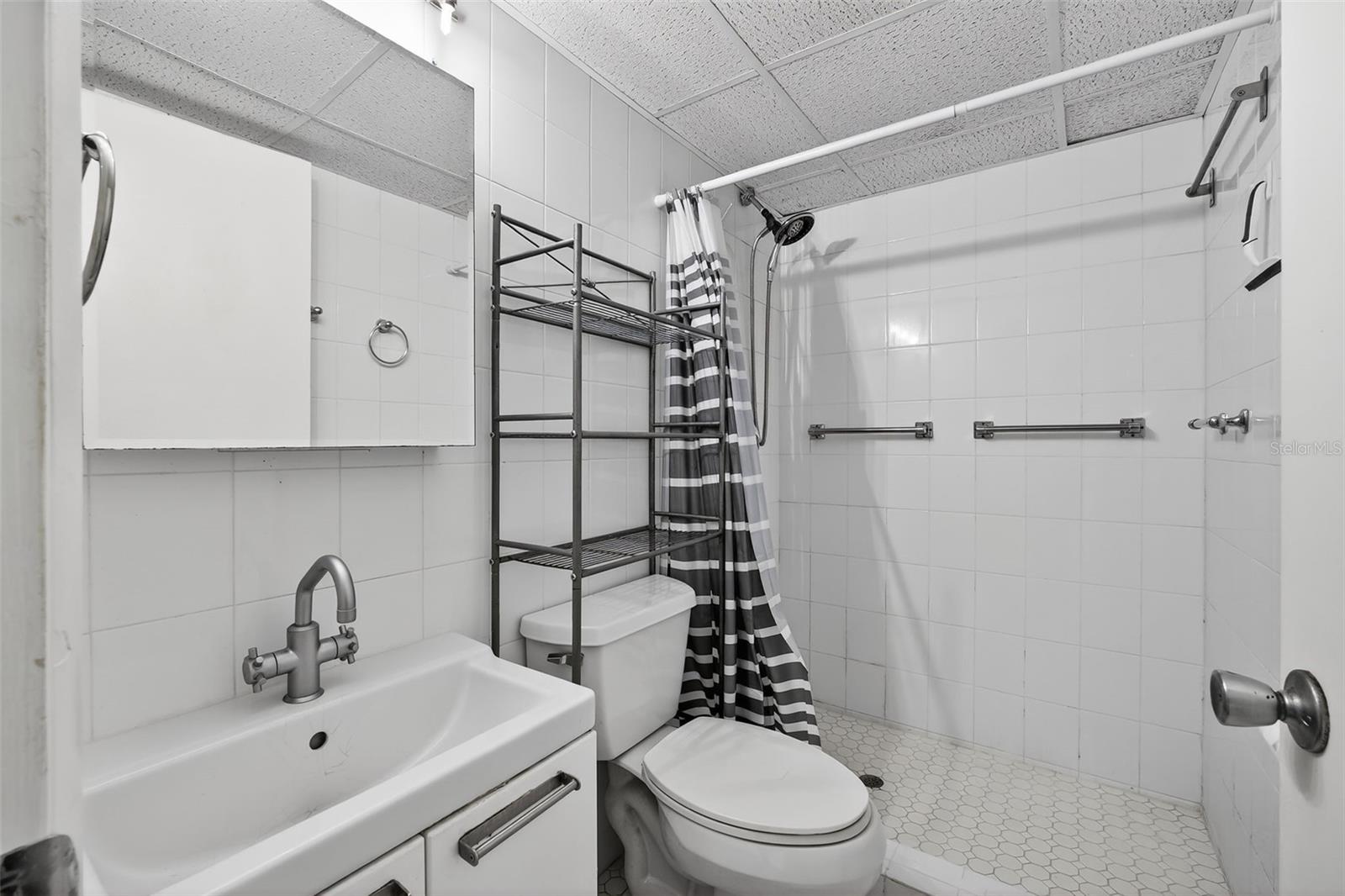 BELLAIR CONDOS - Residential