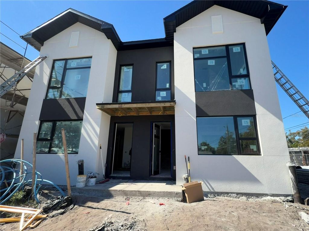 Photo of 108 36th St N, St Petersburg, FL 33713 (MLS # TB8436578)