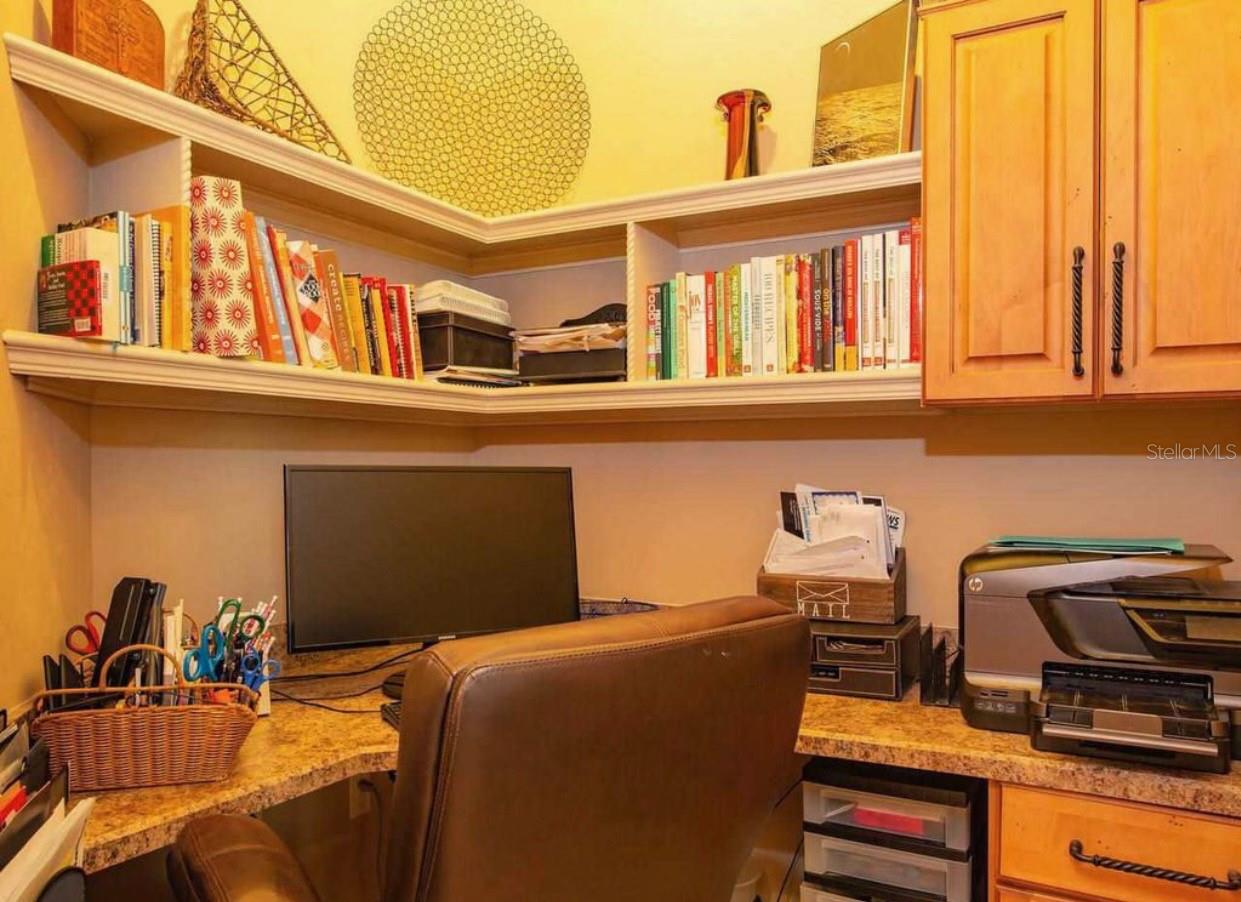 SHANNON WOODS - Residential