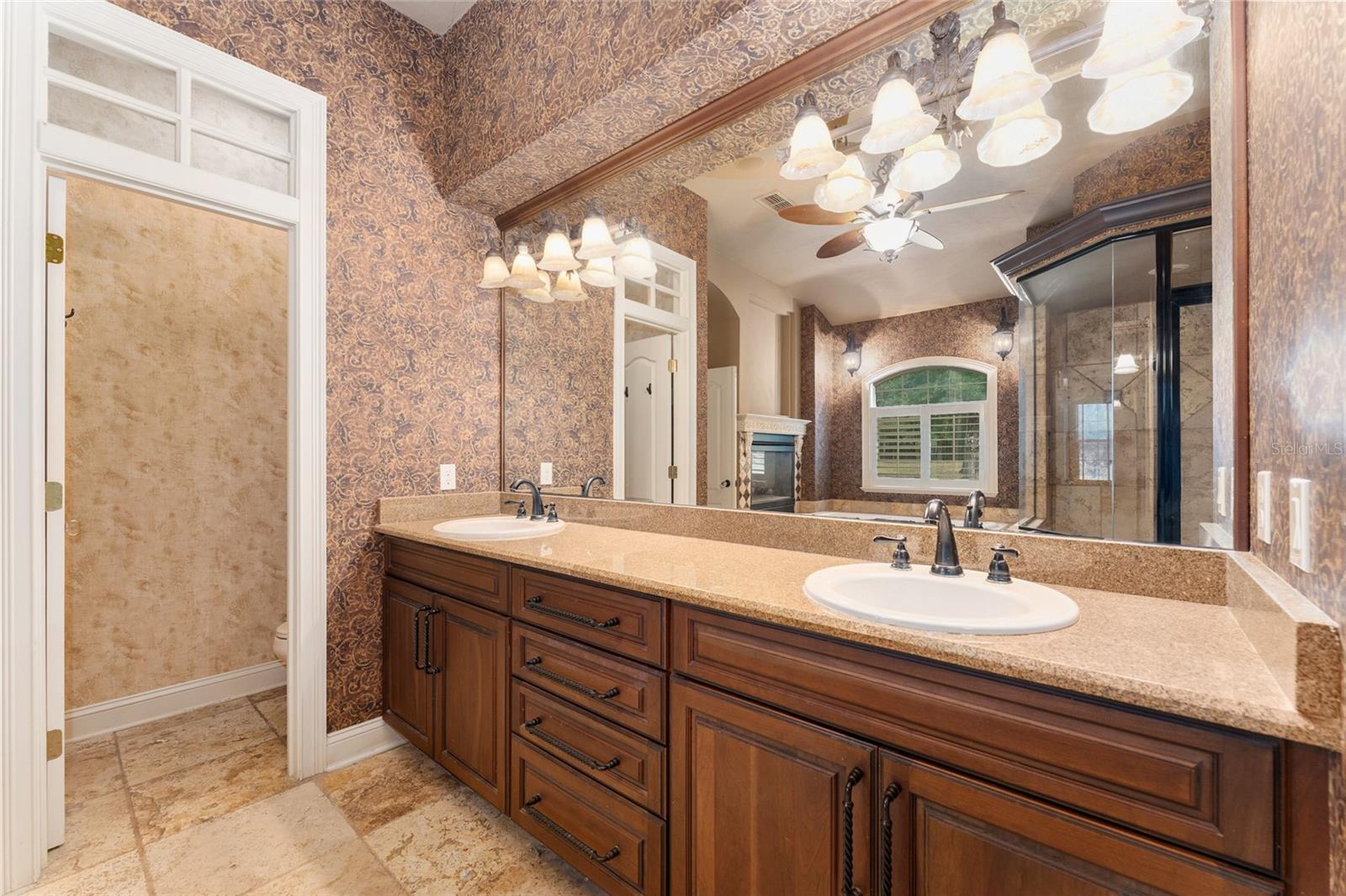 SHANNON WOODS - Residential