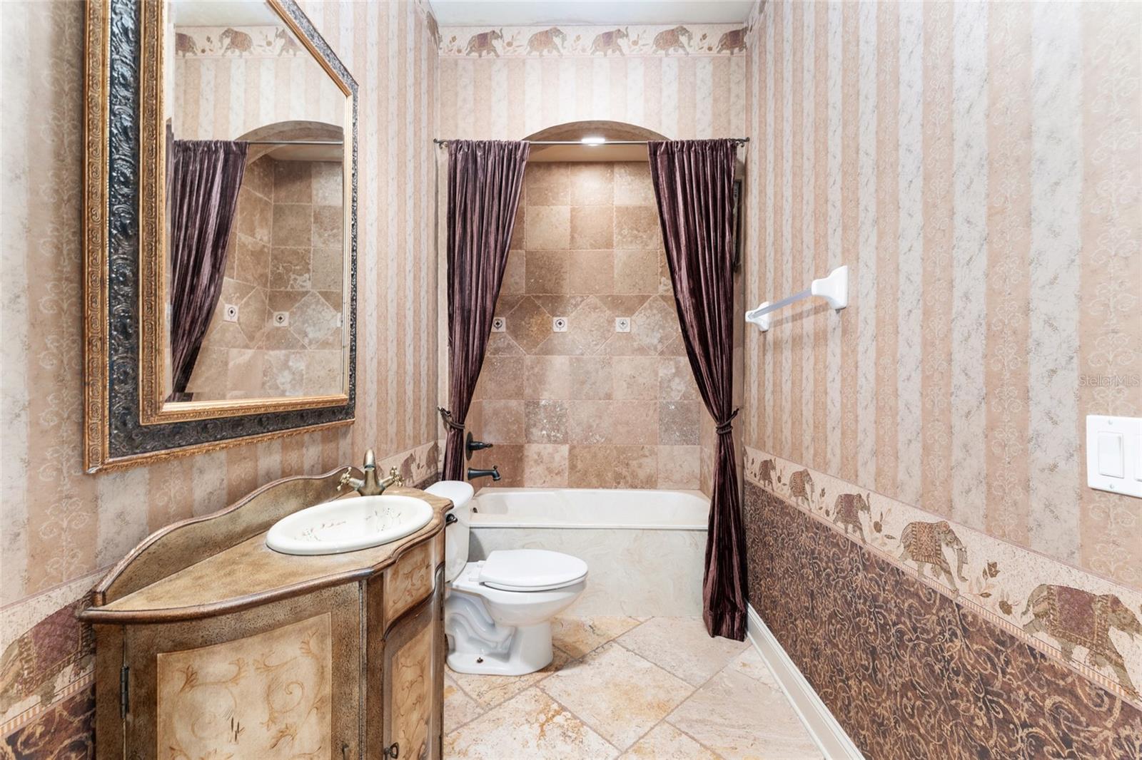 SHANNON WOODS - Residential