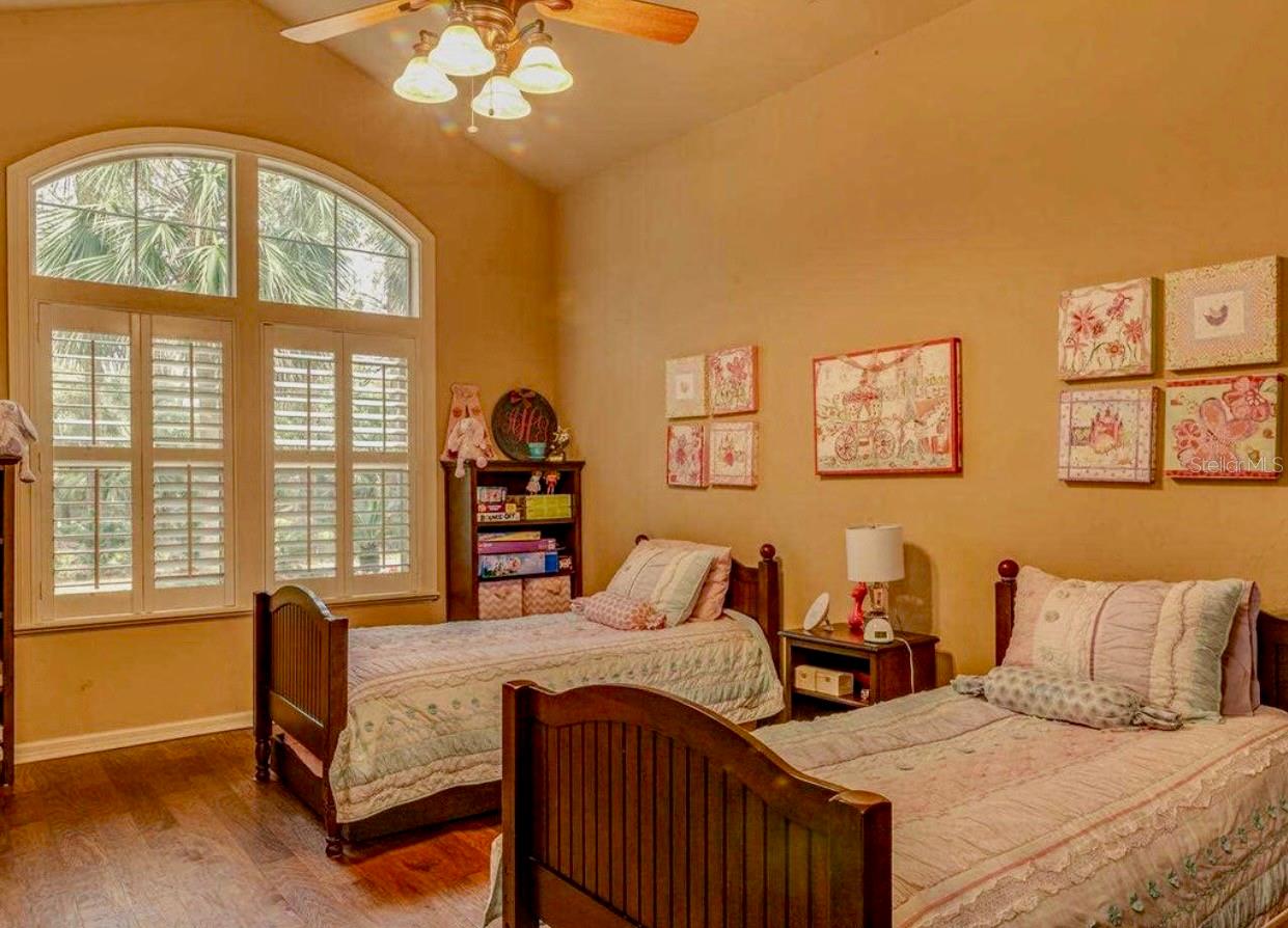 SHANNON WOODS - Residential