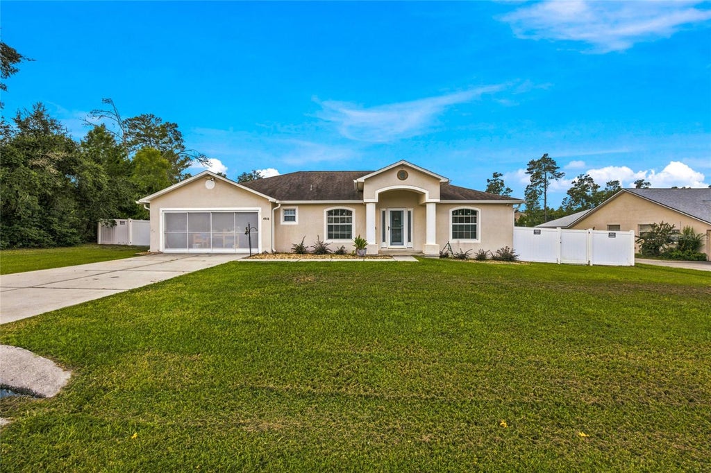 Photo of 4918 SW 107th Loop, Ocala, FL 34476 (MLS # OM733099)