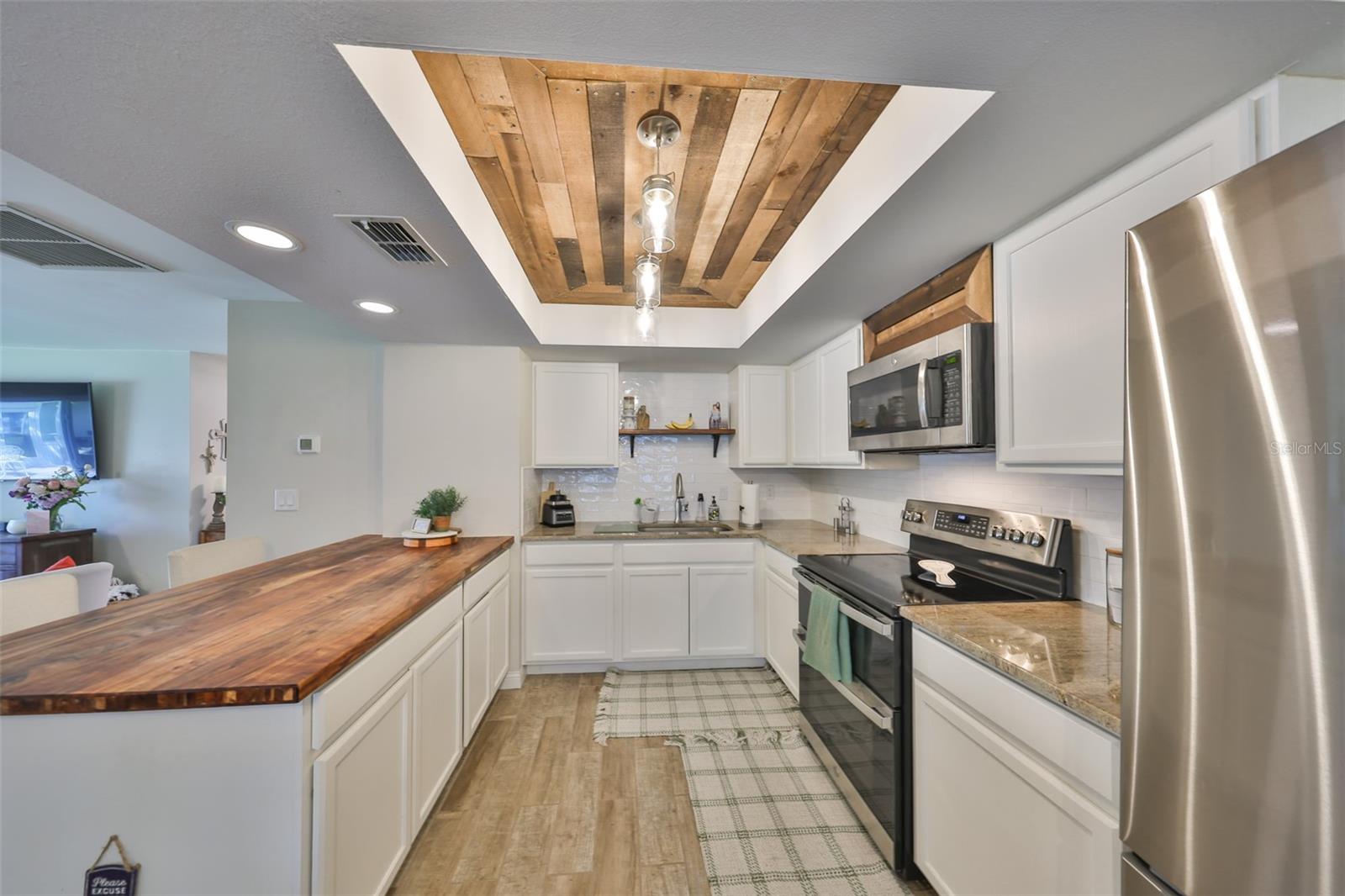 WOODLAND VILLAGE - Residential