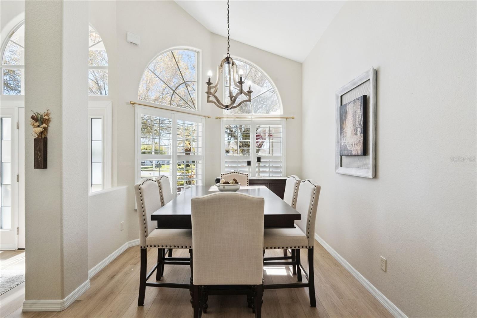 3215 COUNTRYSIDE VIEW DR