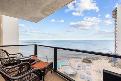 Photo of 450 S Gulfview Boulevard #802, Clearwater Beach, FL 33767 (MLS # TB8494206)