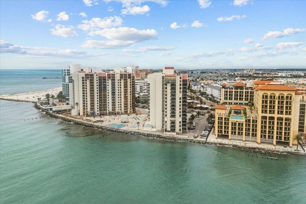 Photo of 450 S Gulfview Boulevard #802, Clearwater Beach, FL 33767 (MLS # TB8494206)