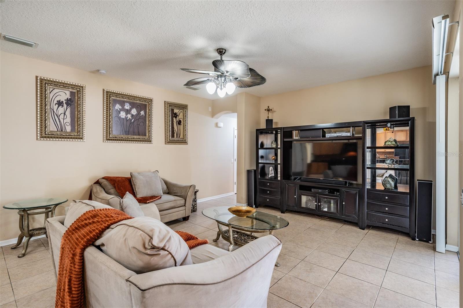 LAKESHORE RANCH - Residential