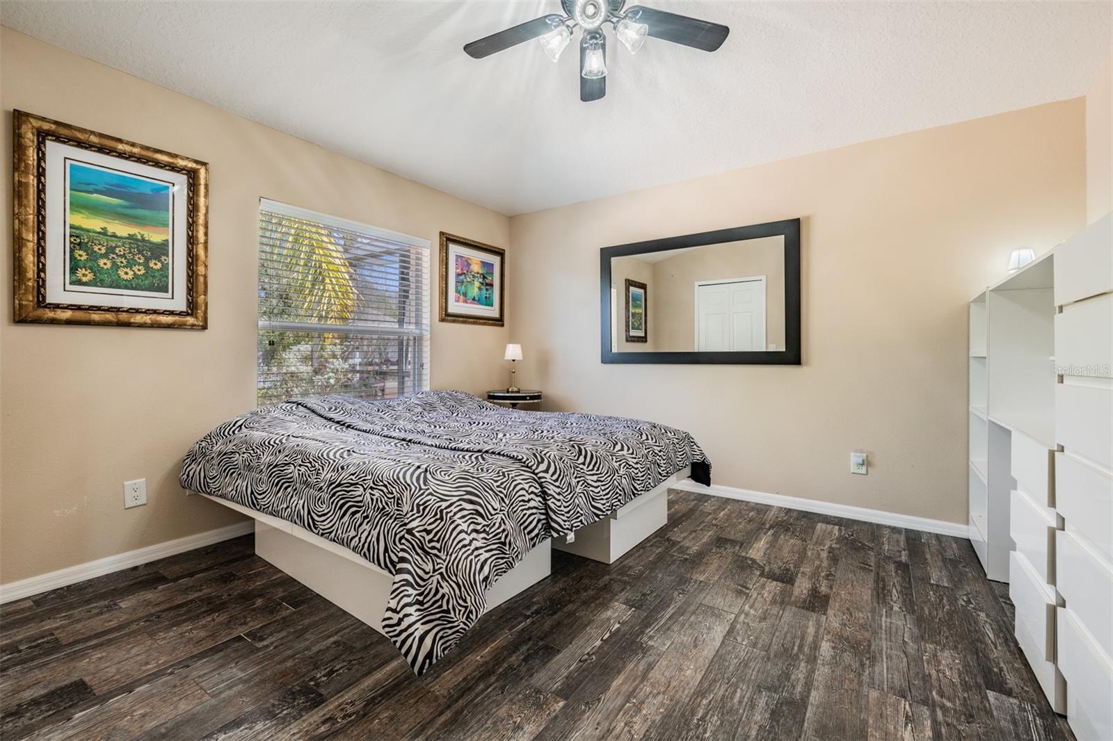 LAKESHORE RANCH - Residential