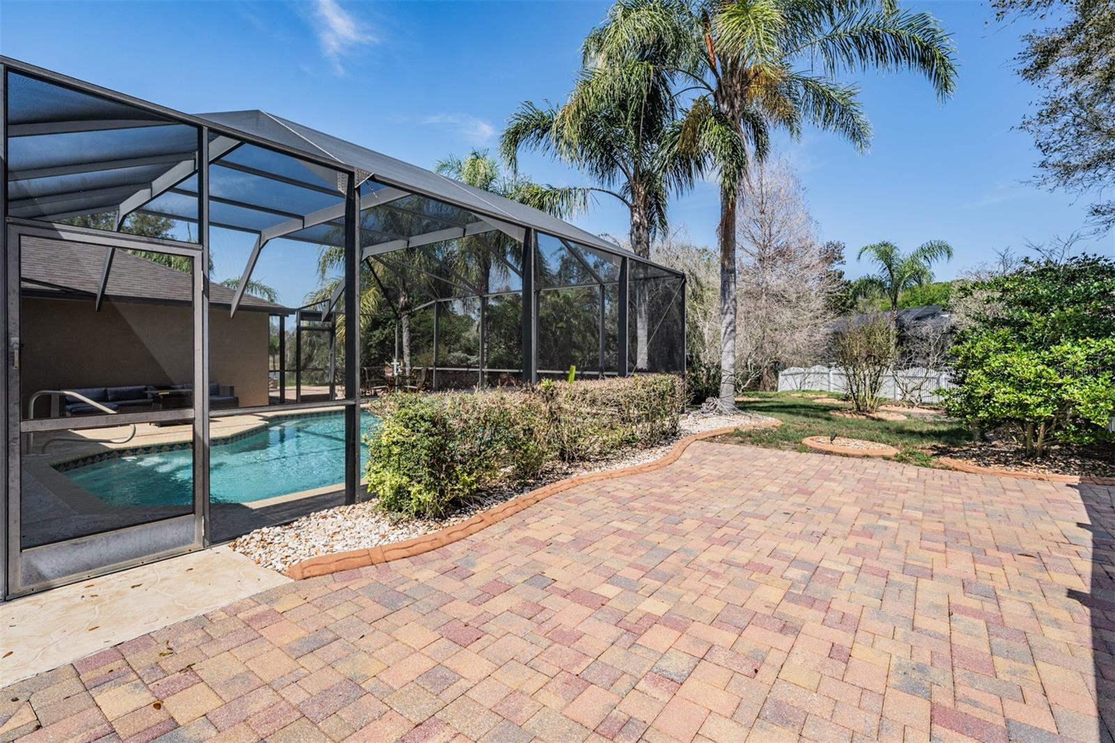 LAKESHORE RANCH - Residential