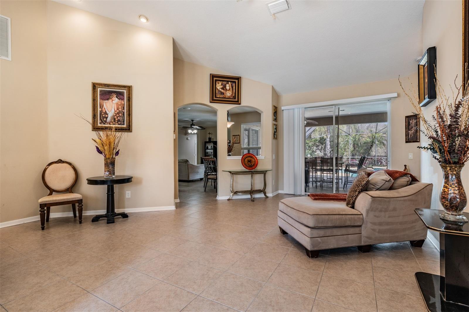 LAKESHORE RANCH - Residential