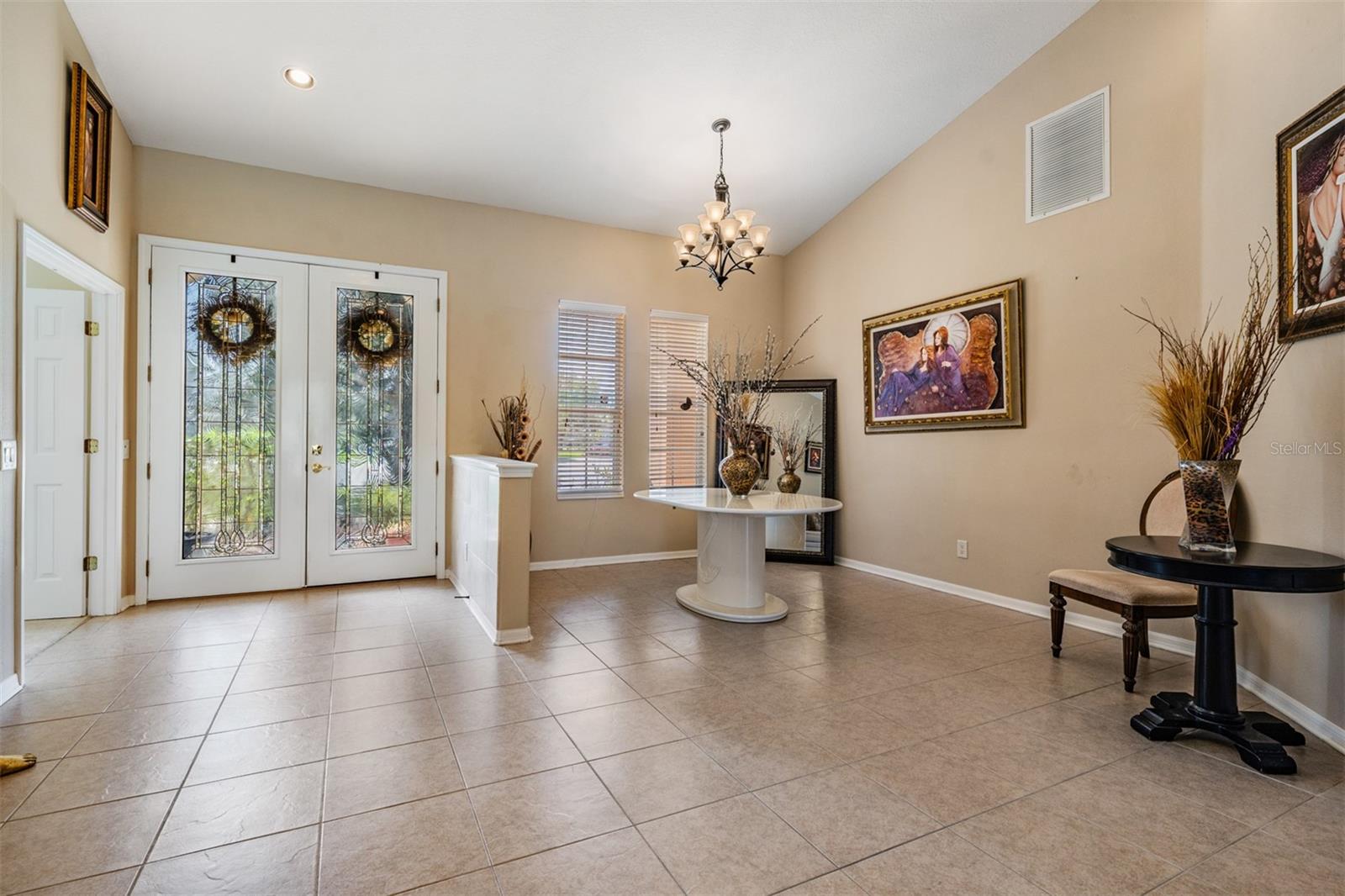 LAKESHORE RANCH - Residential