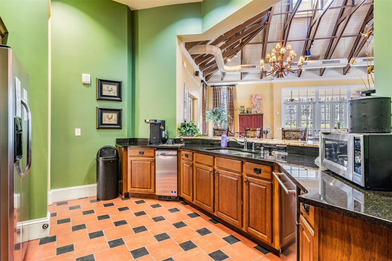 LAKESHORE RANCH - Residential