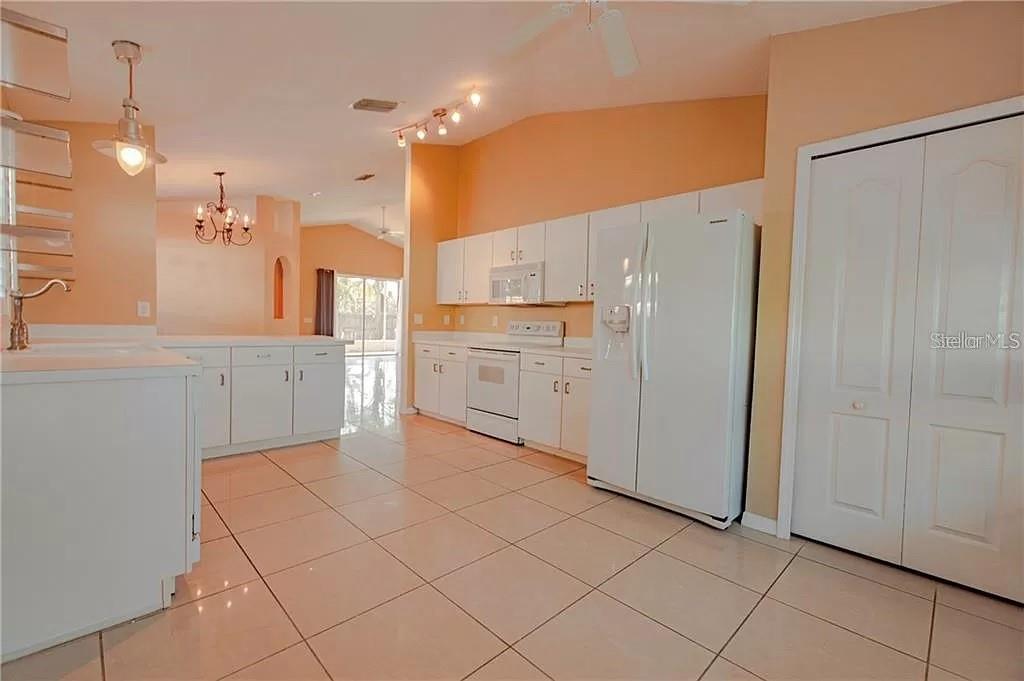 PAVILION PH 2 - Residential Lease