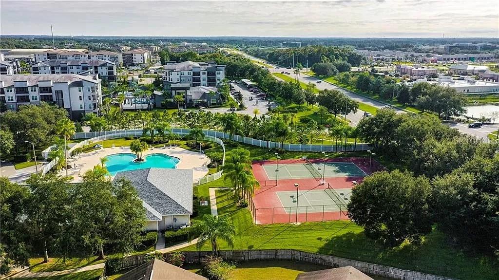 PAVILION PH 2 - Residential Lease