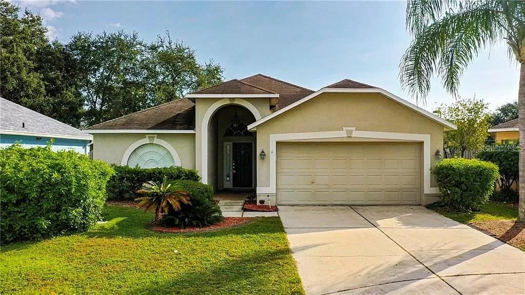 PAVILION PH 2 - Residential Lease