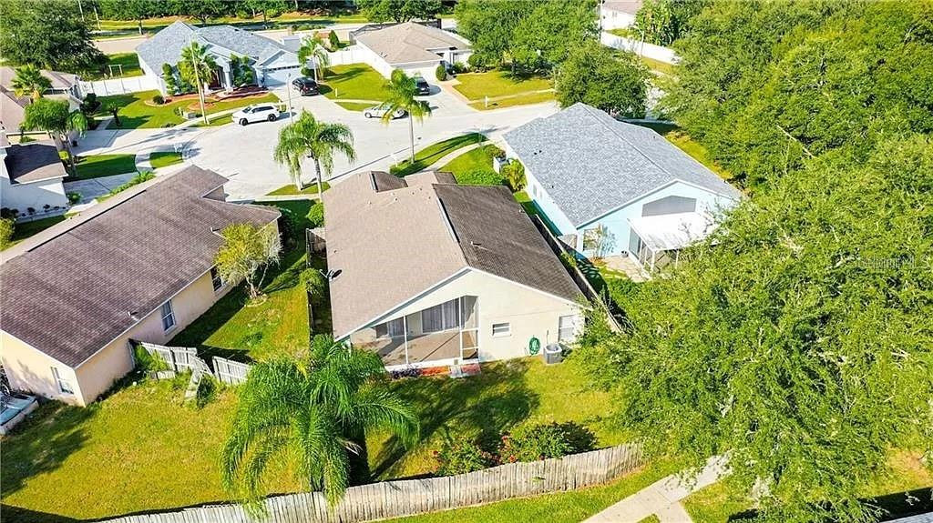 PAVILION PH 2 - Residential Lease