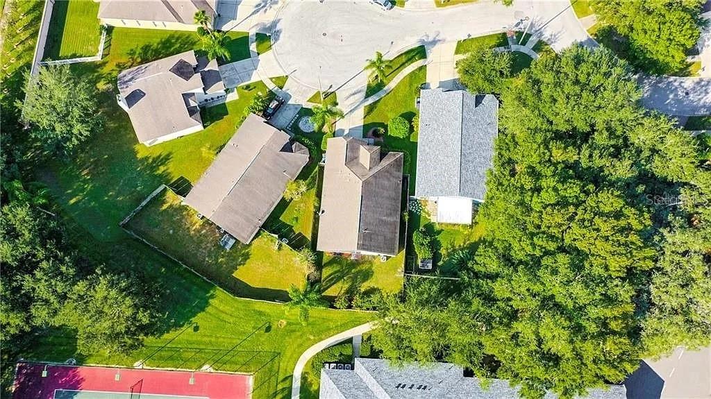 PAVILION PH 2 - Residential Lease