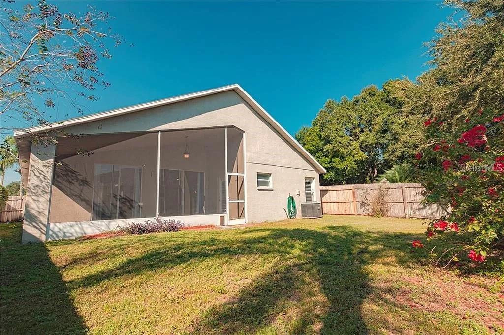 PAVILION PH 2 - Residential Lease