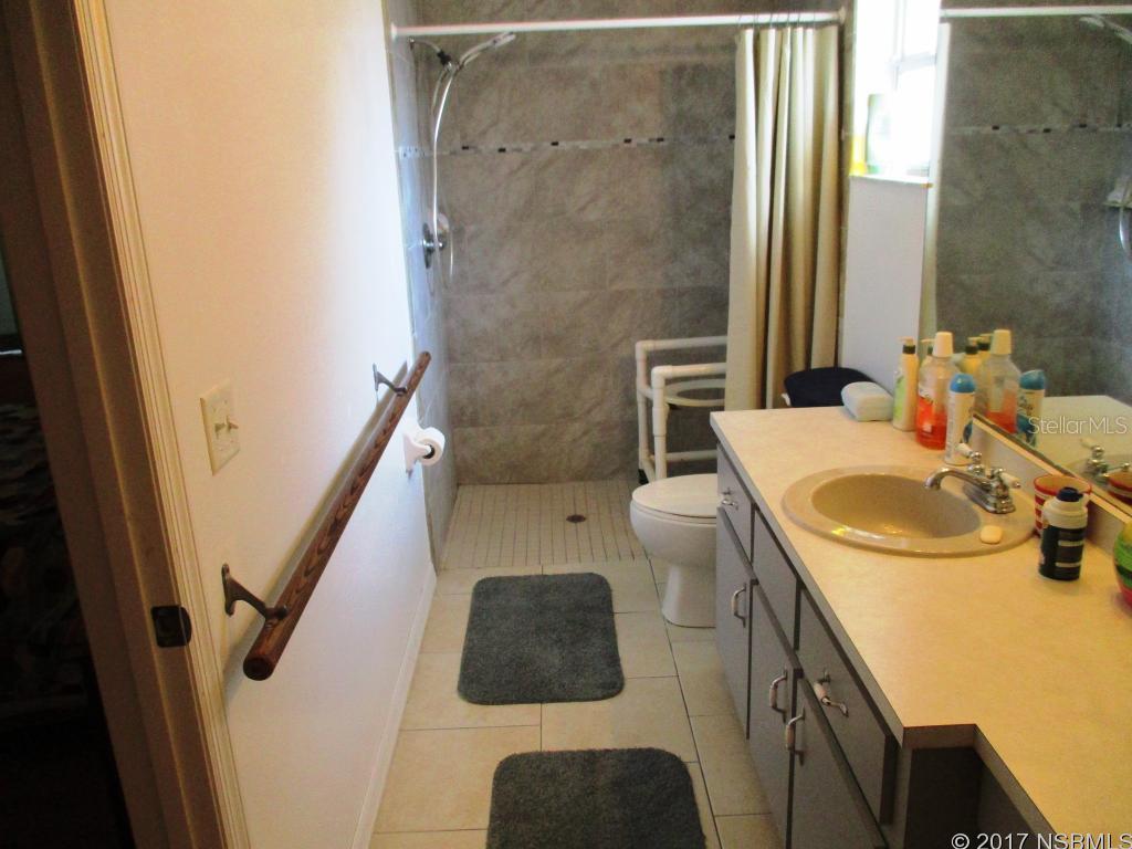 Florida Shores 01 - Residential