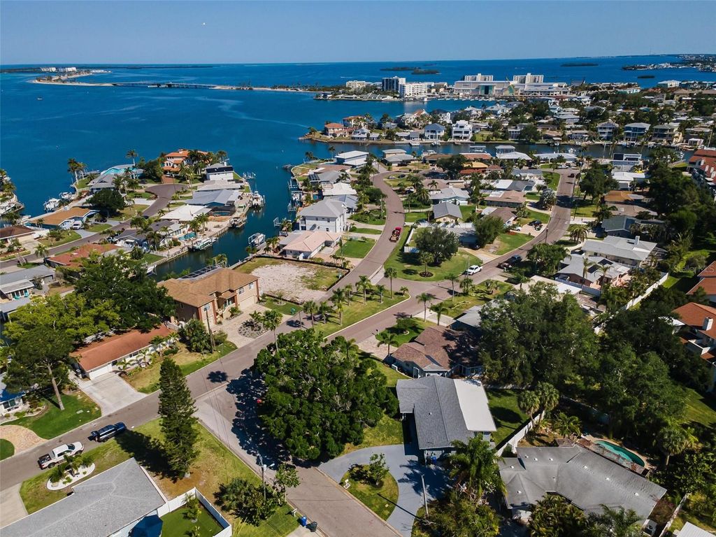 Photo of 94 Nicholas Drive, Dunedin, FL 34698 (MLS # TB8502037)