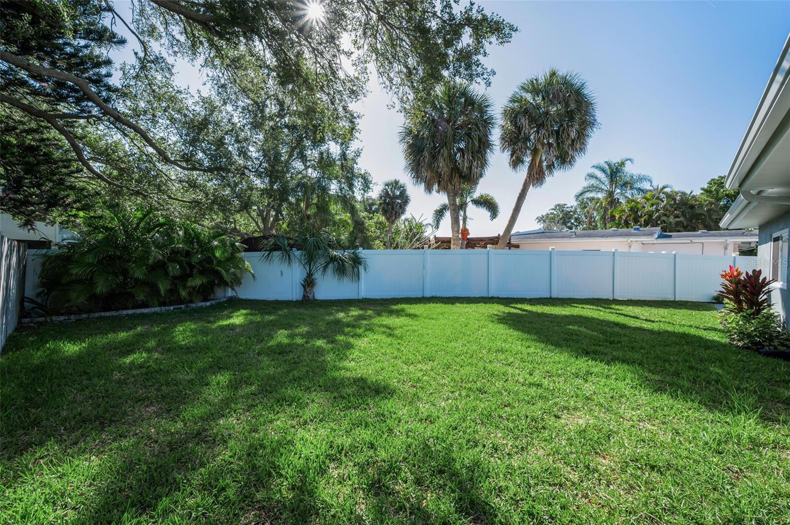 HARBOR VIEW VILLAS 1ST ADD - Residential