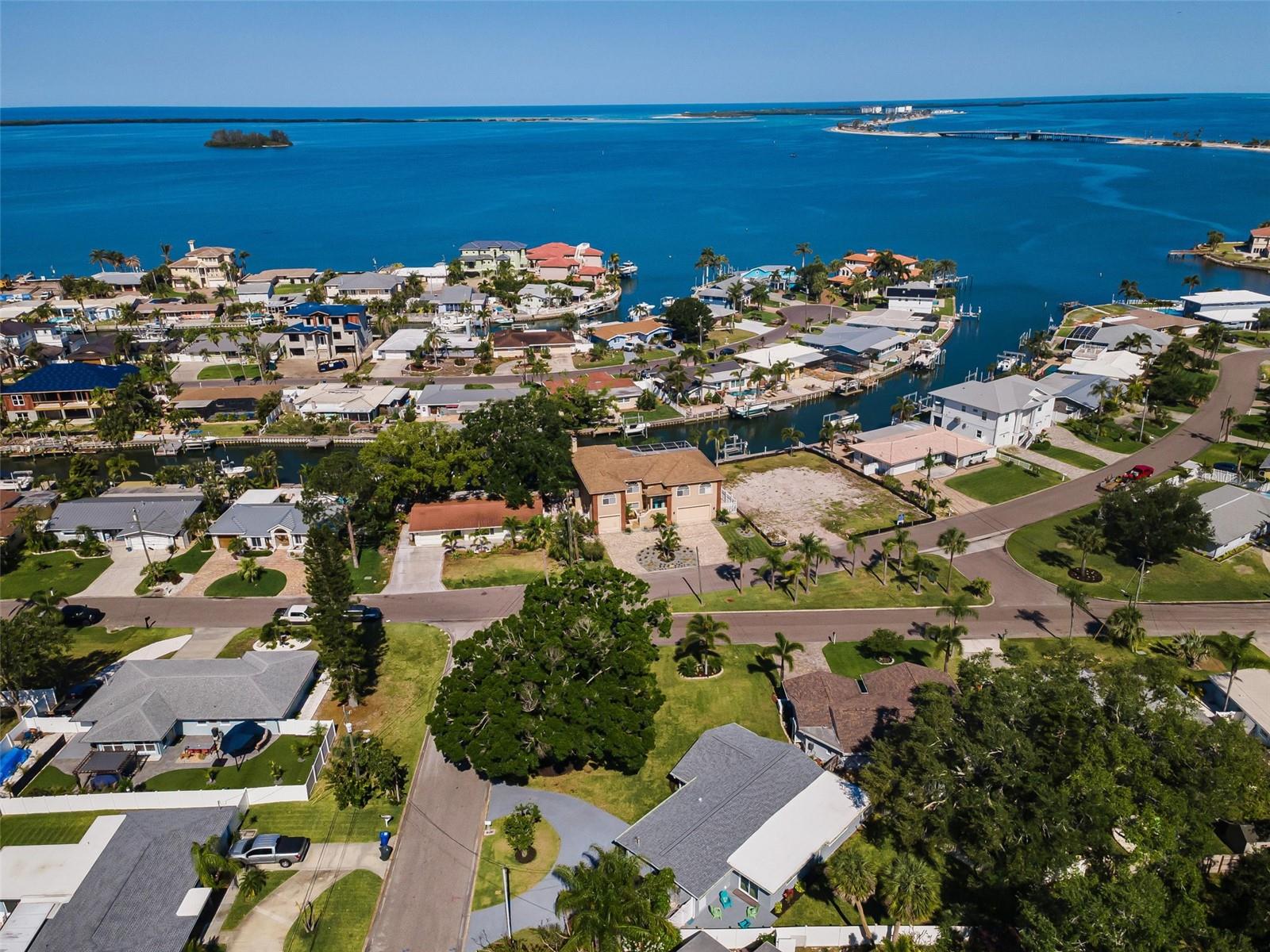 HARBOR VIEW VILLAS 1ST ADD - Residential