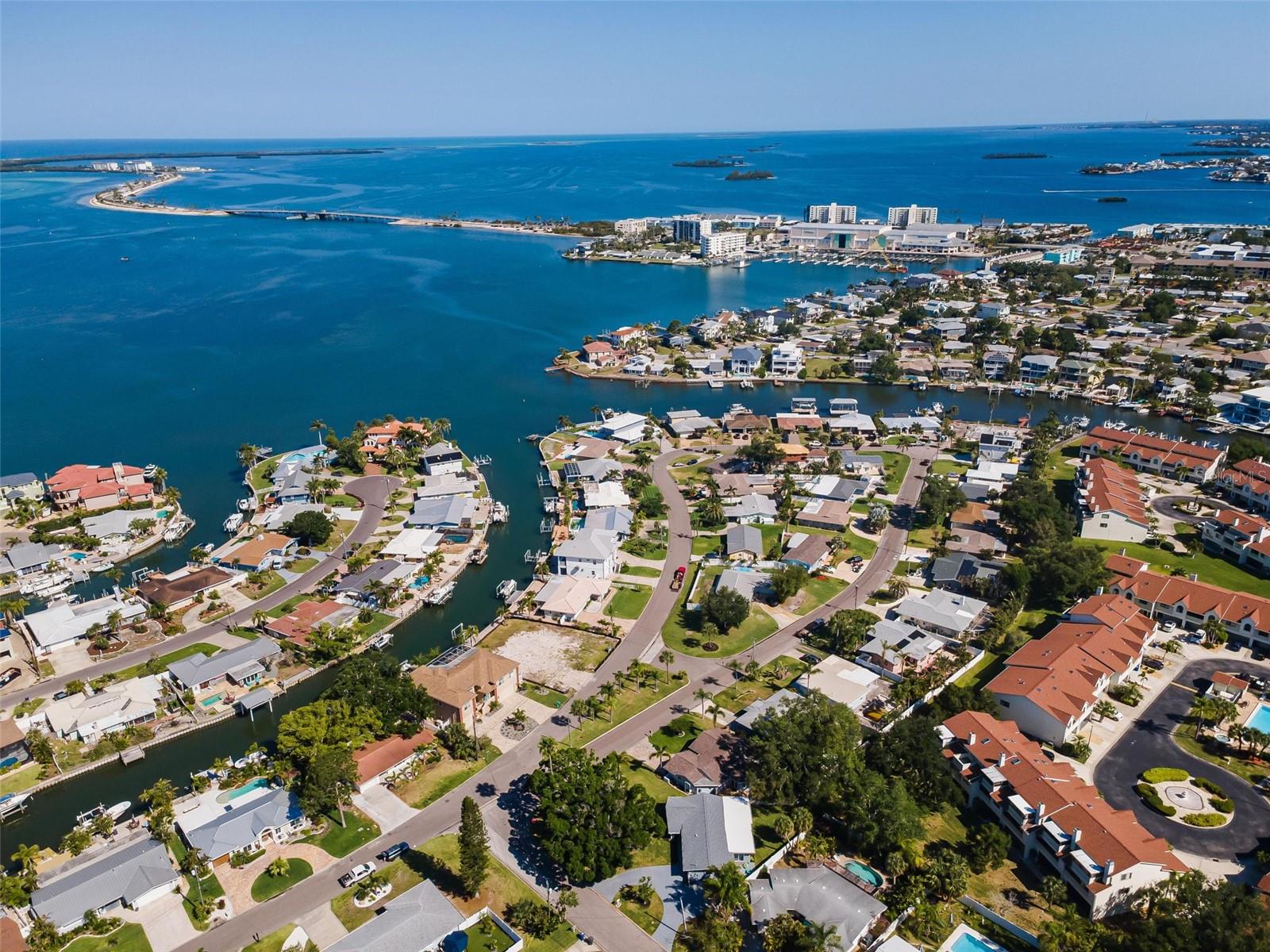 HARBOR VIEW VILLAS 1ST ADD - Residential