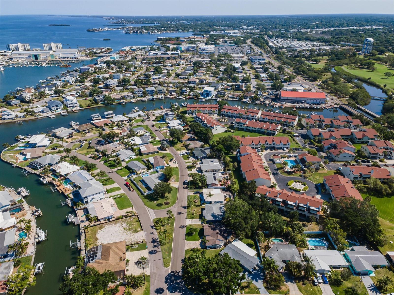 HARBOR VIEW VILLAS 1ST ADD - Residential