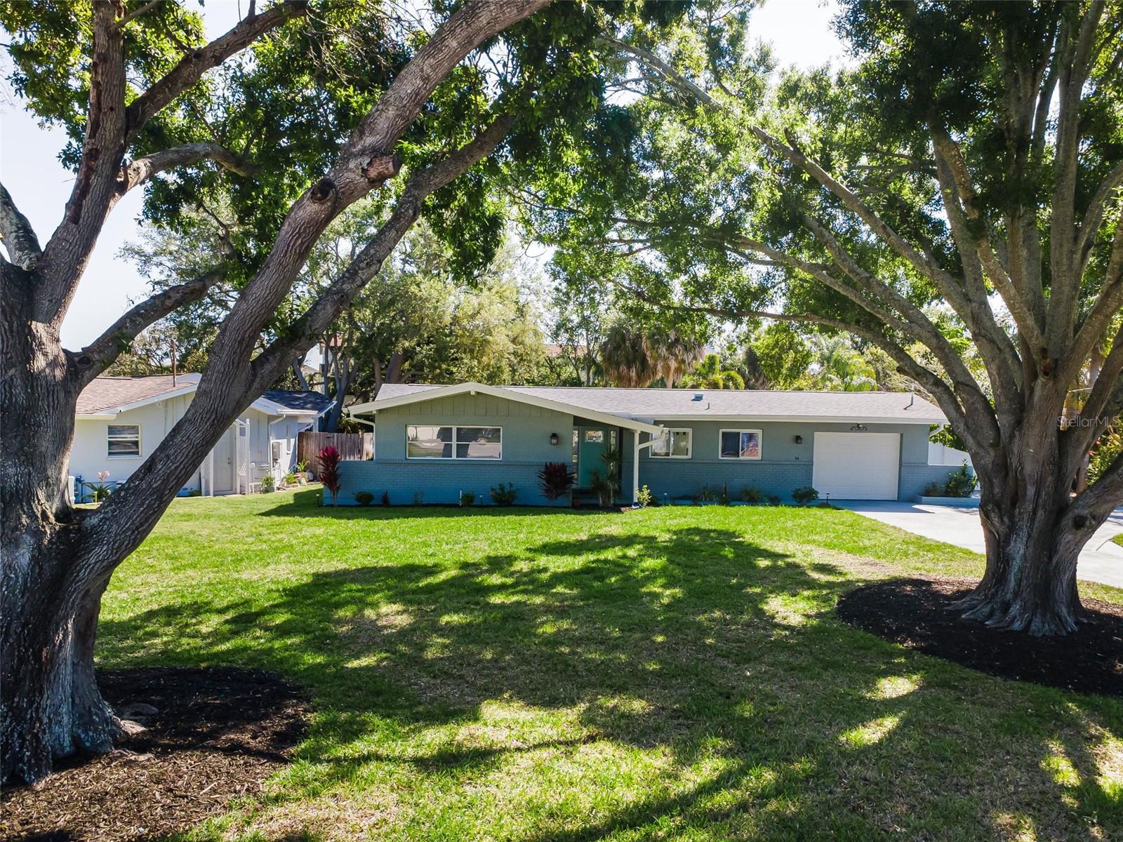 HARBOR VIEW VILLAS 1ST ADD - Residential