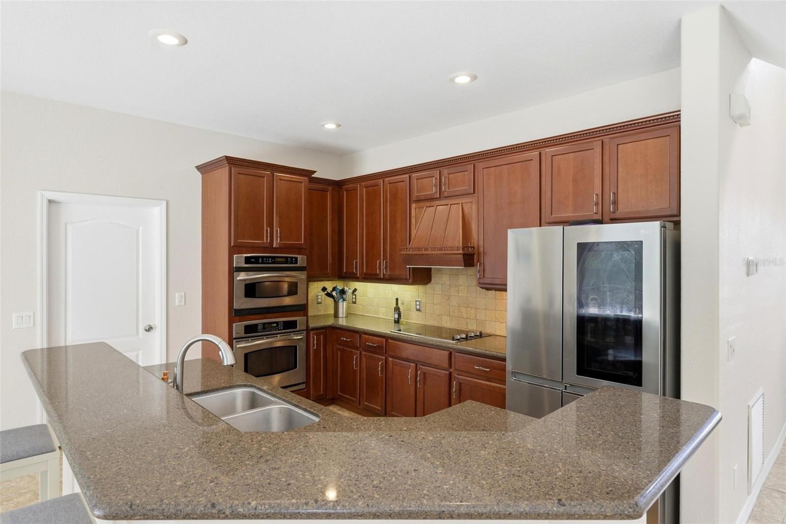 STONEYBROOK AT VENICE - Residential