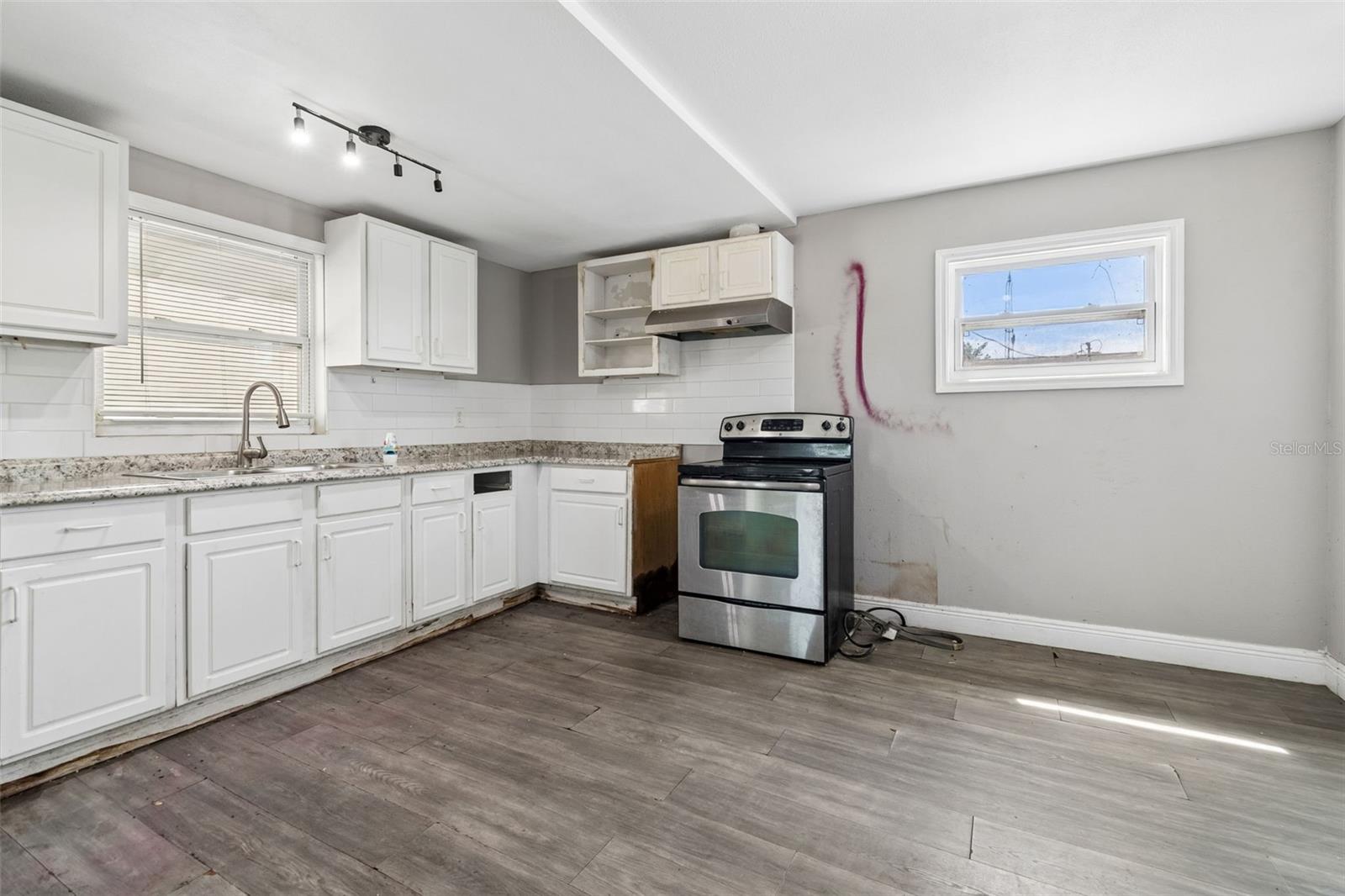 RUSKIN COLONY FARMS - Residential