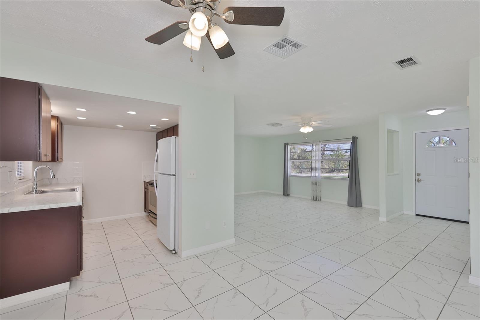 APOLLO BEACH UNIT ONE PT ONE - Residential