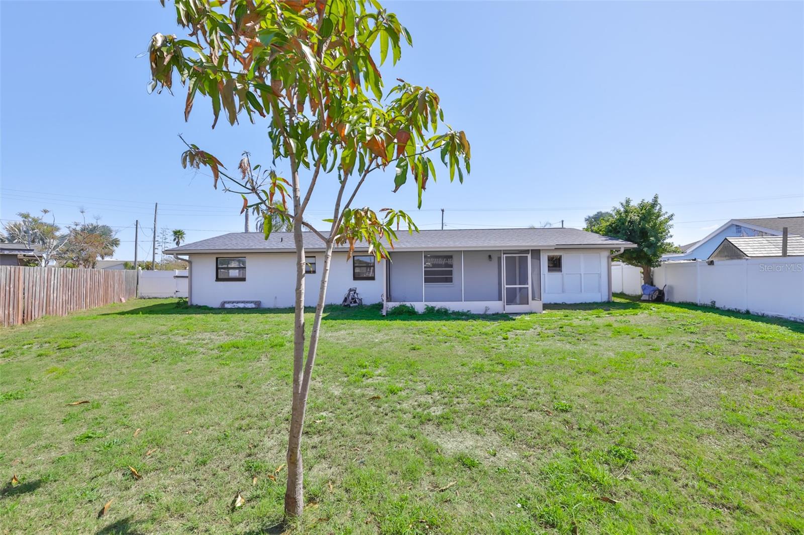 APOLLO BEACH UNIT ONE PT ONE - Residential