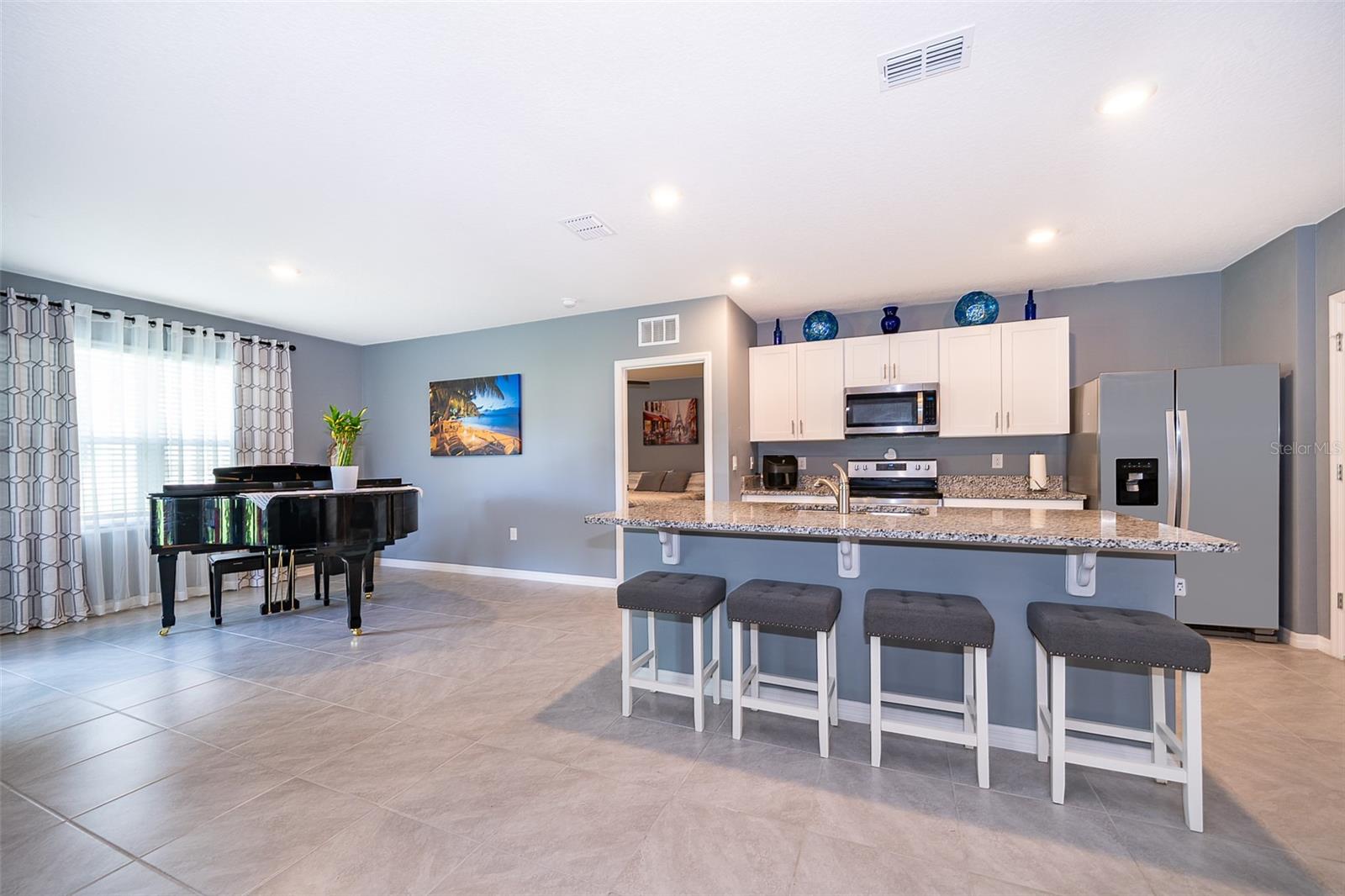 VICTORIA OAKS PH C - Residential Lease