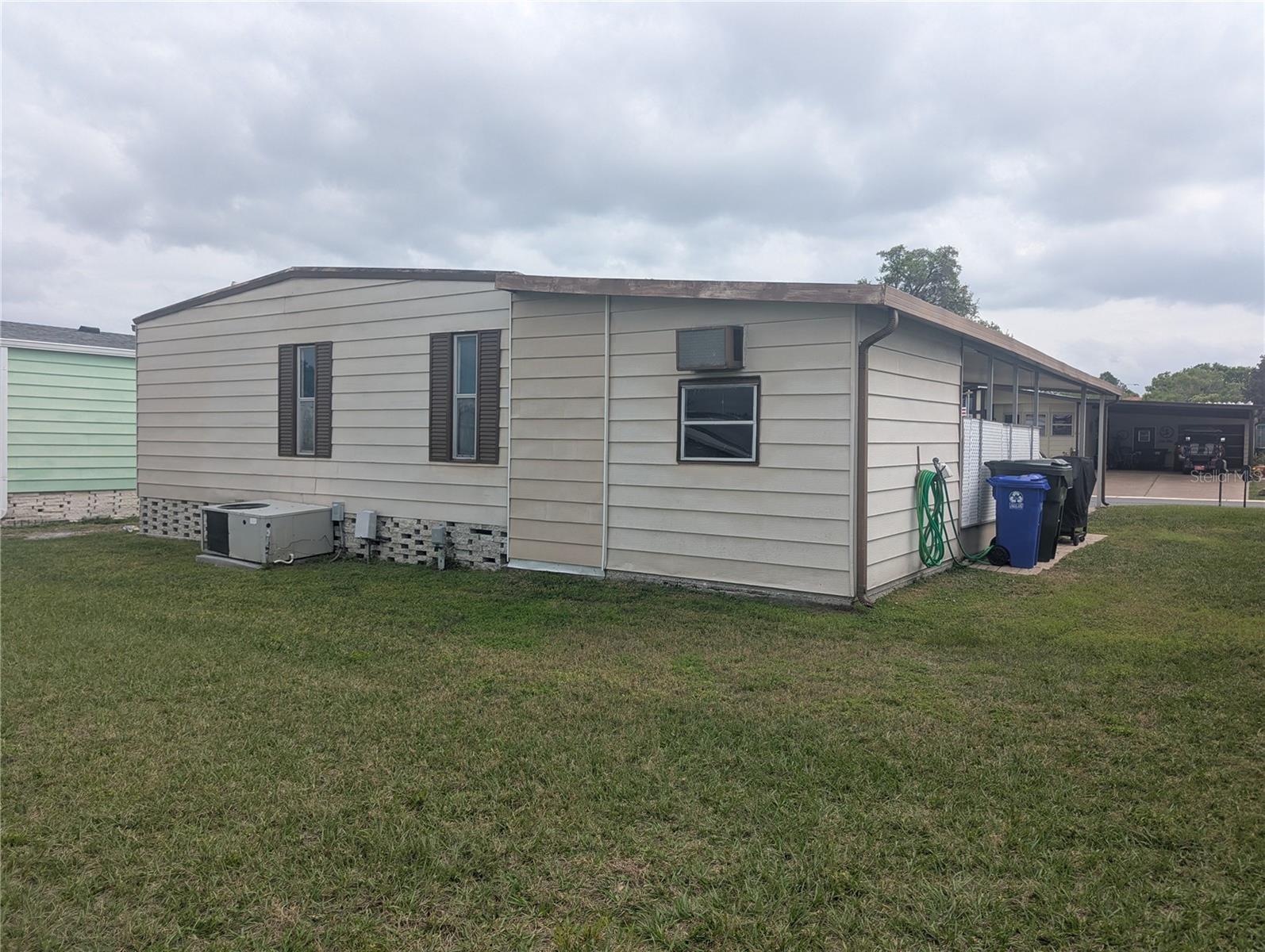 LAKESIDE HILLS ESTATES - Residential