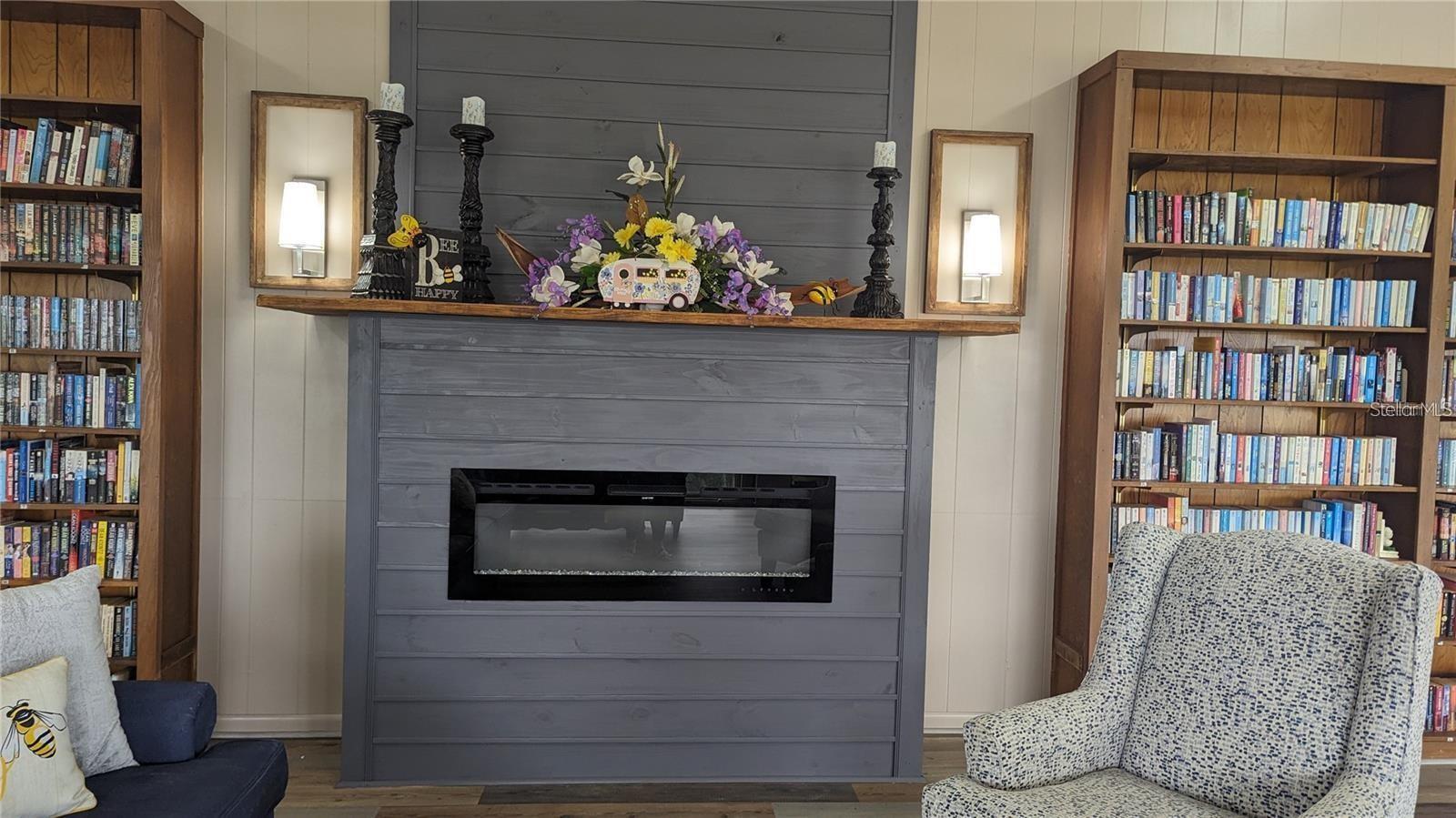 LAKESIDE HILLS ESTATES - Residential