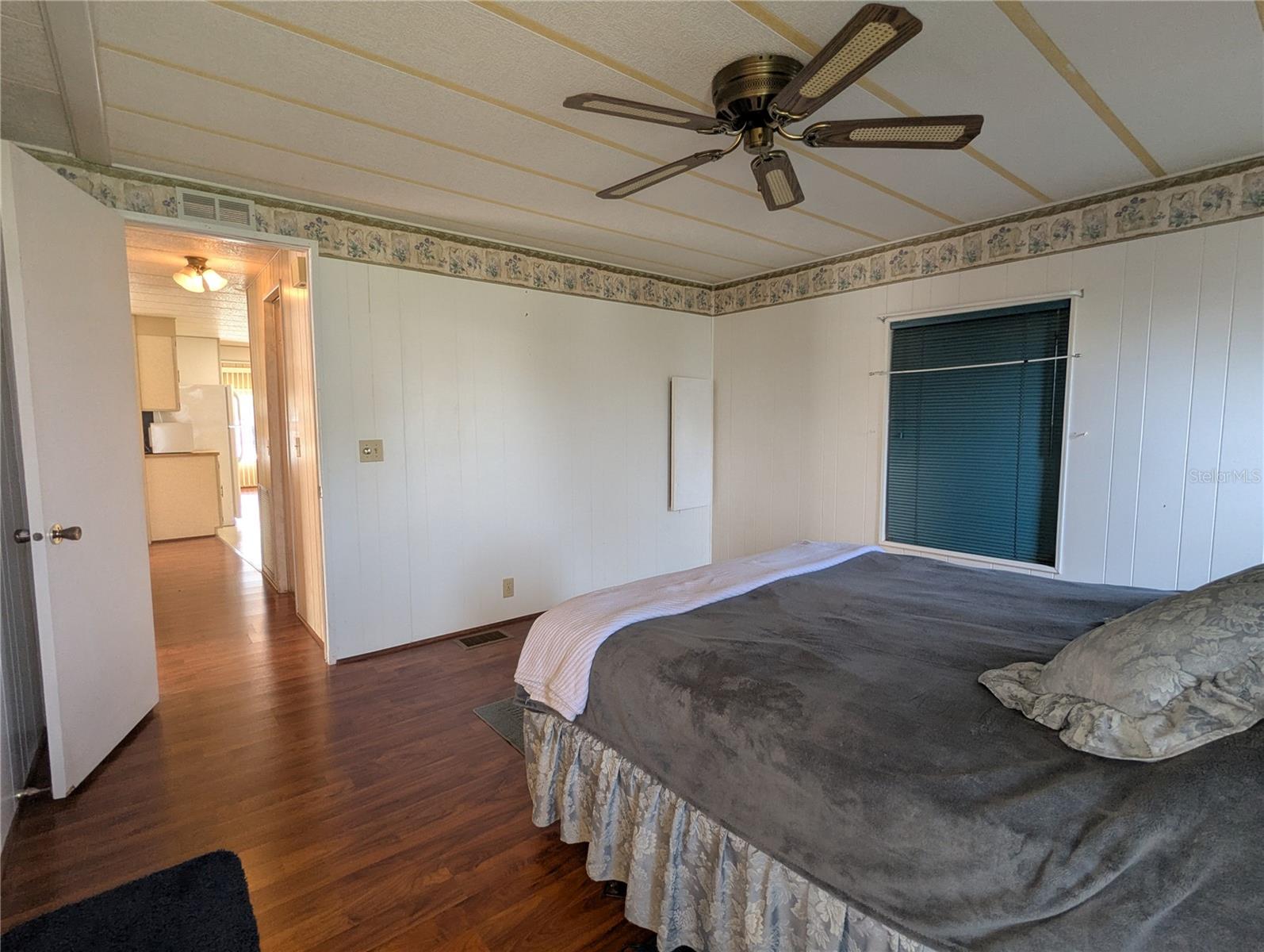 LAKESIDE HILLS ESTATES - Residential