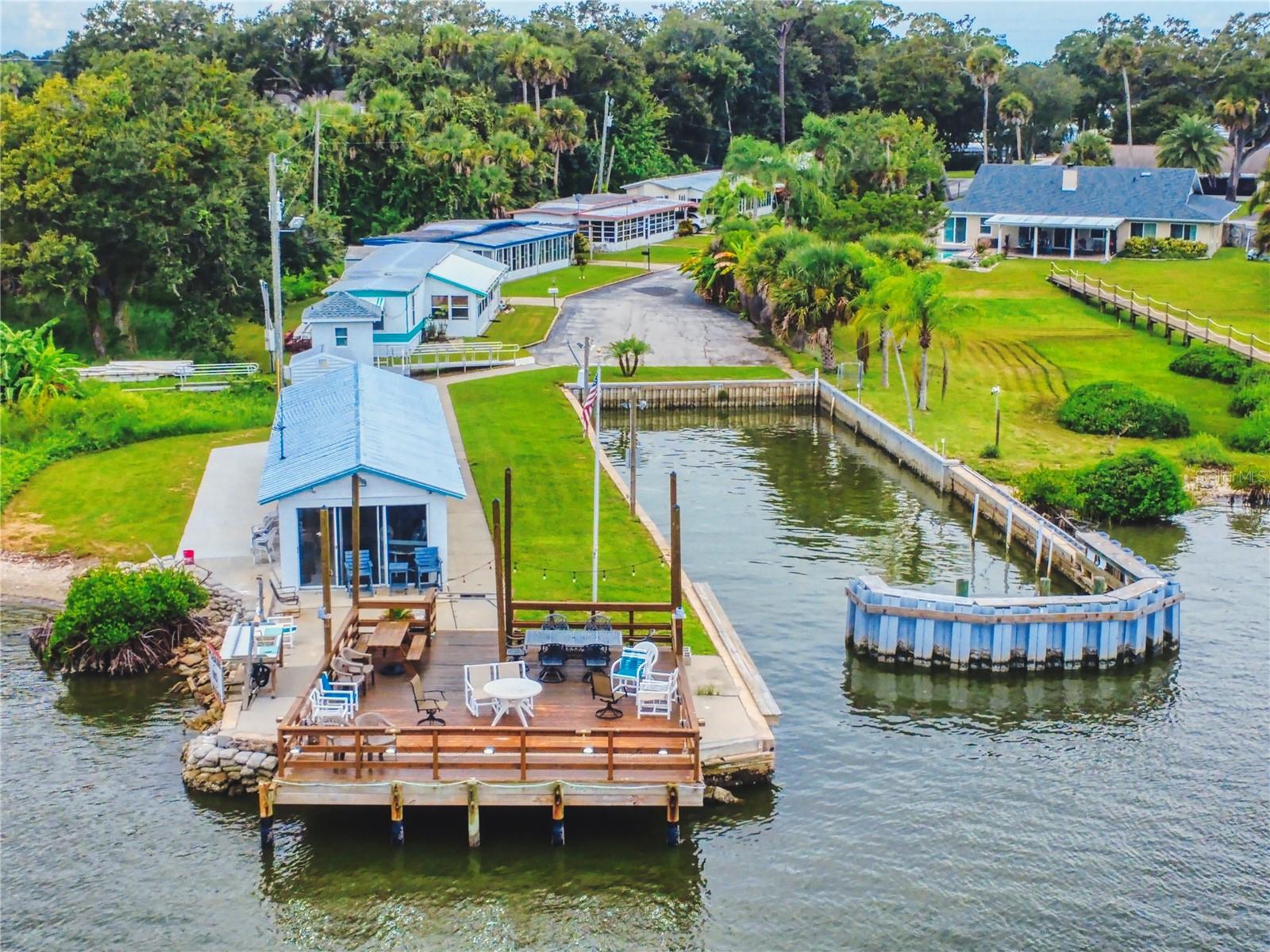 FRIENDLY SHORES COOP - Residential