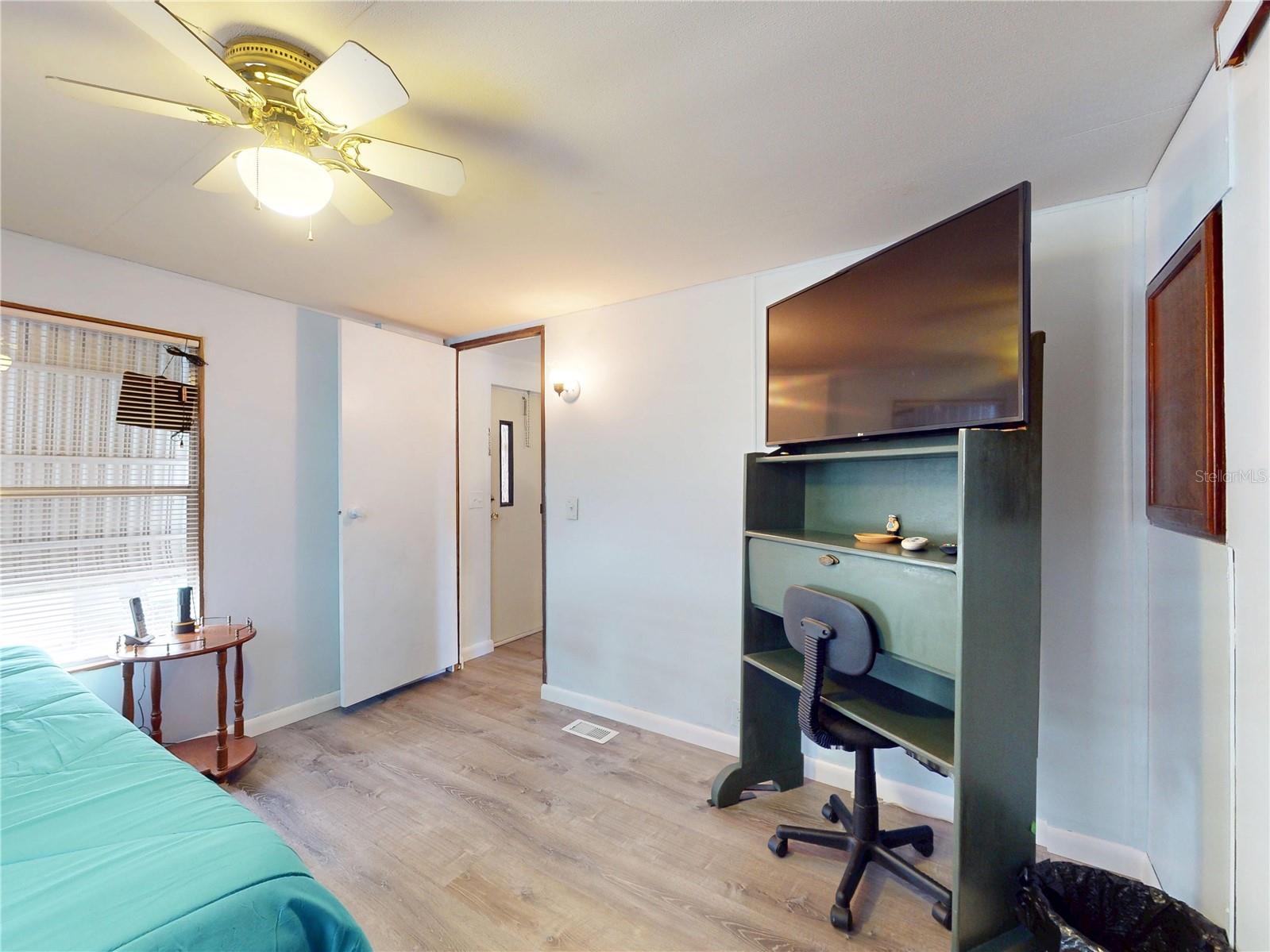 FRIENDLY SHORES COOP - Residential