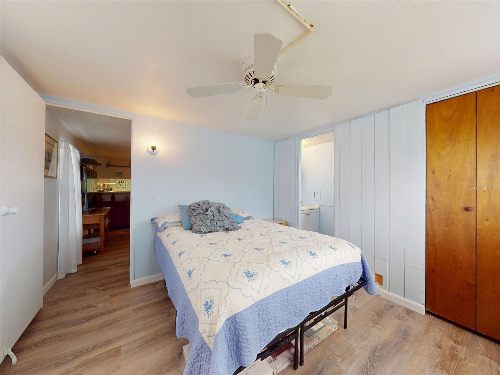 FRIENDLY SHORES COOP - Residential