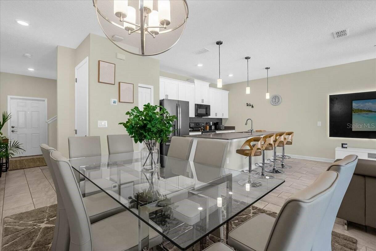 STOREY LAKE PH 3 - Residential