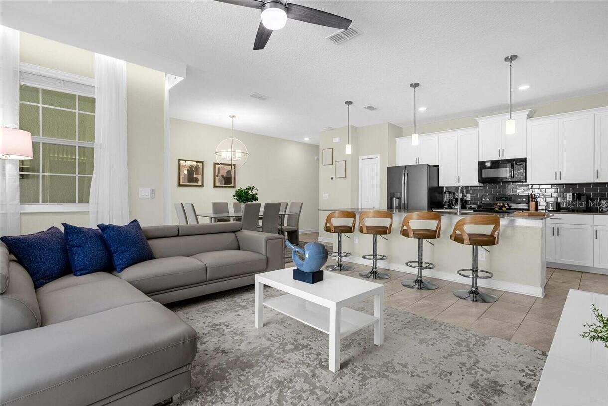 STOREY LAKE PH 3 - Residential