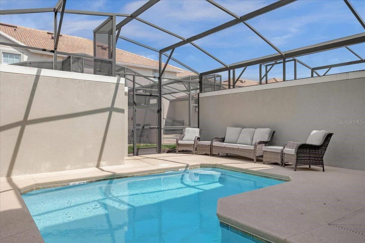 STOREY LAKE PH 3 - Residential