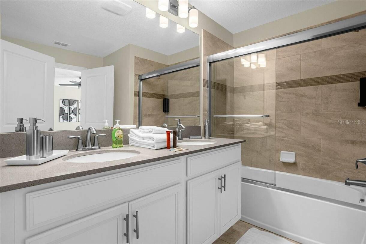 STOREY LAKE PH 3 - Residential