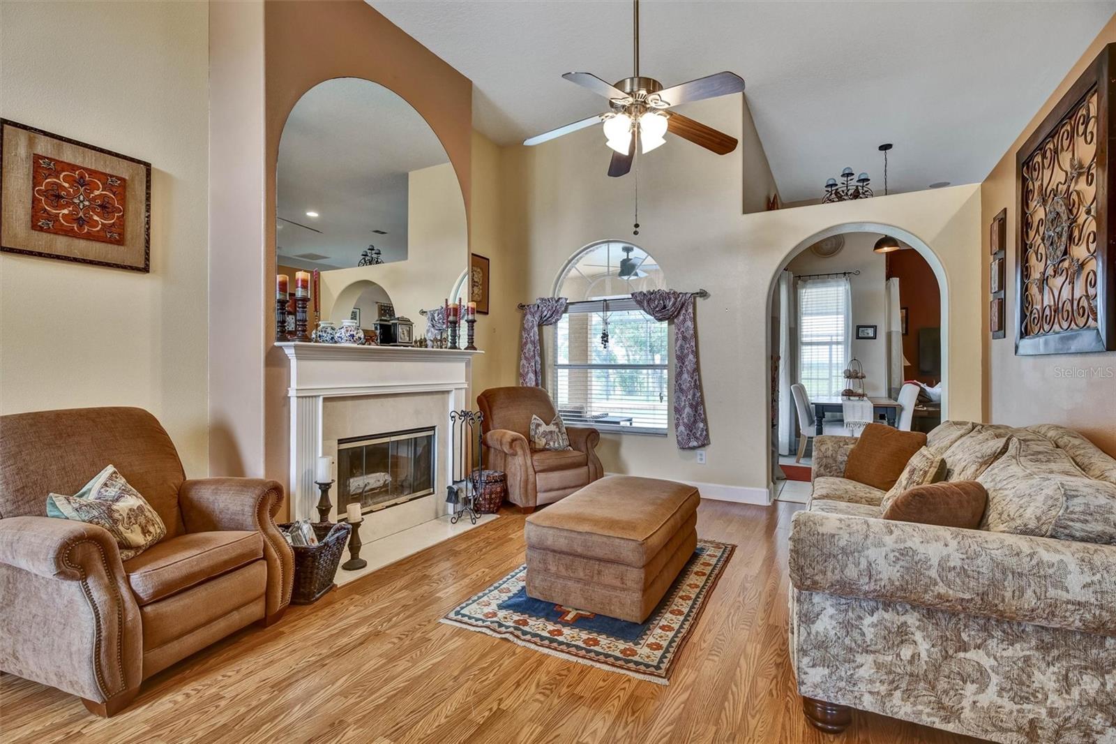 1527 GANTS CIRCLE