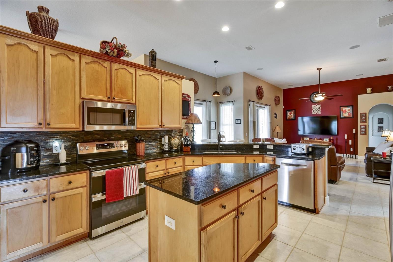 ASHLEY COVE UNIT 3 - Residential